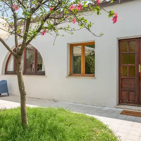Charming House Con Giardino - 10' Da Cagliari E Poetto Διαμέρισμα *
